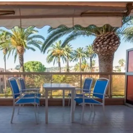 Appartement Beautiful T2 Du Golfe 1st With Parking Pool And Air Conditioning Vallauris